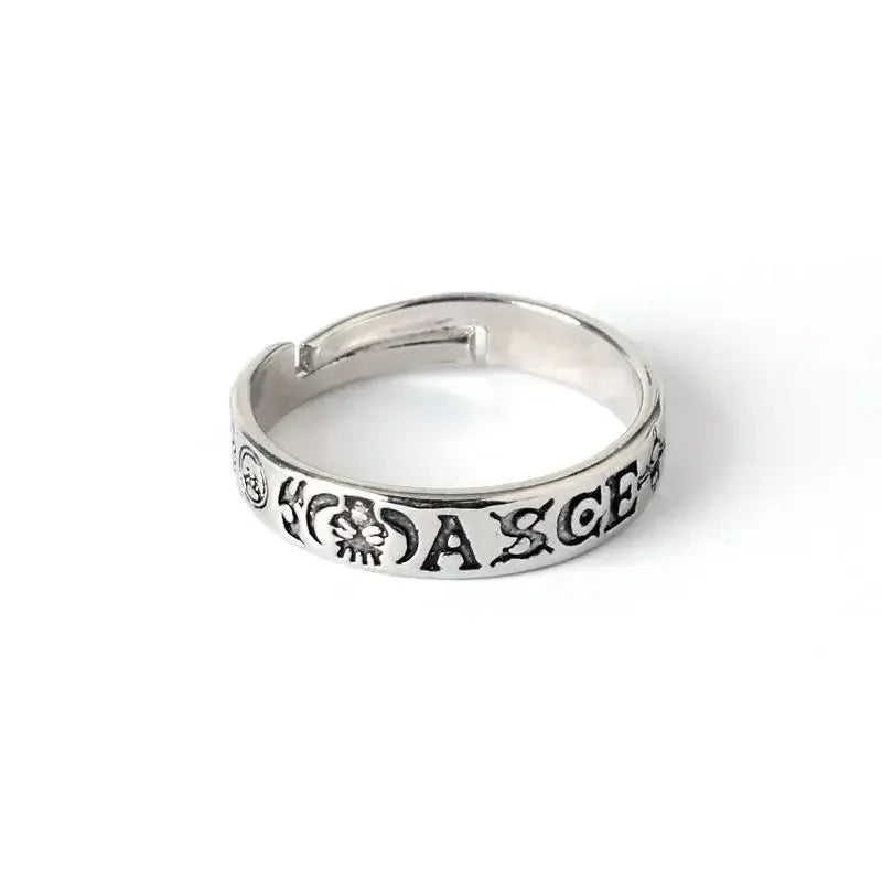 One Piece-ring - Ace- en Spade-typografie