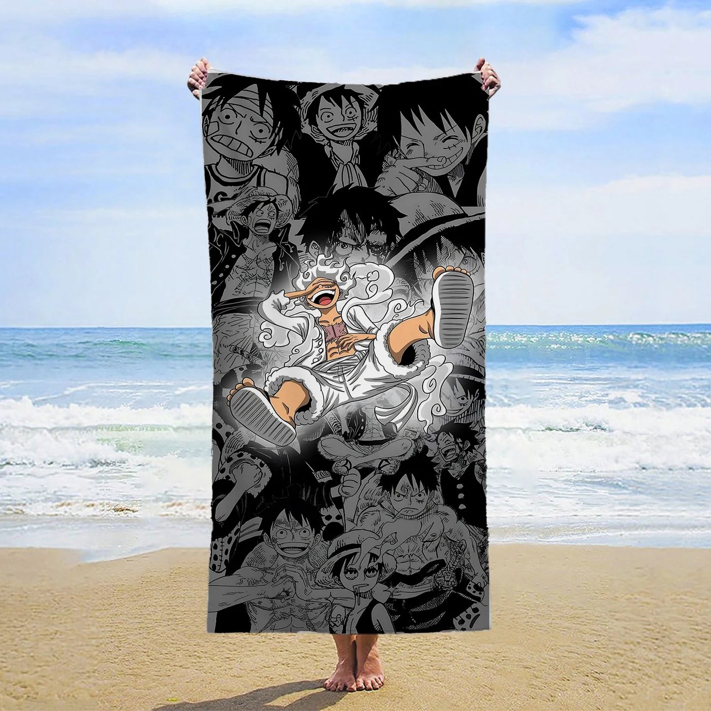 One Piece-strandlaken - Illustratie van Zoro in inktstijl