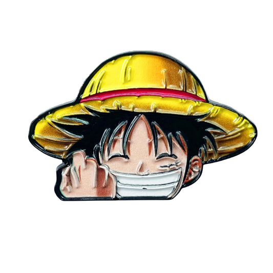 One Piece-speldje - Monkey D. Luffy met glimlach en hoed