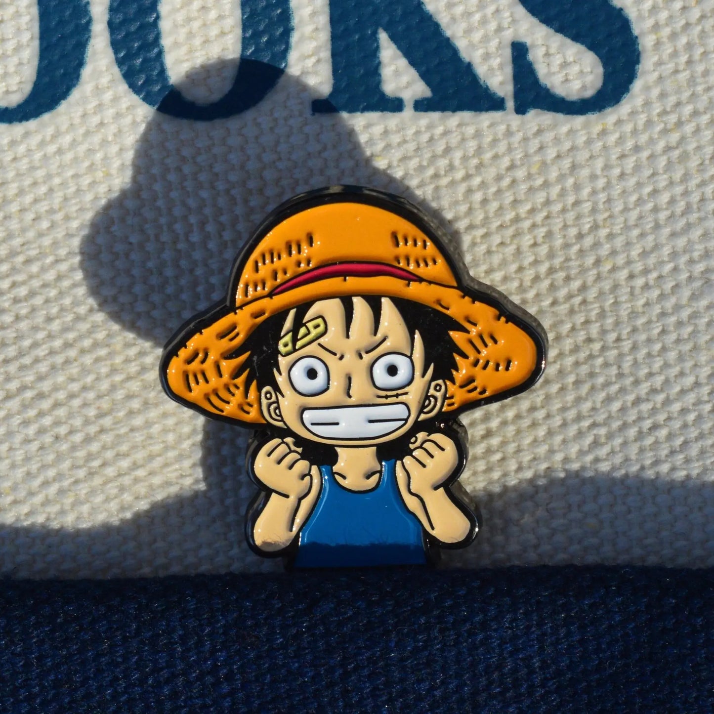 One Piece-pin - geëmailleerde broche van Monkey D. Luffy met strohoed