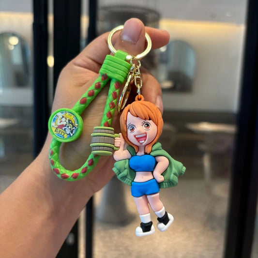 One Piece-figuursleutelhanger – Nami in blauwe jurk
