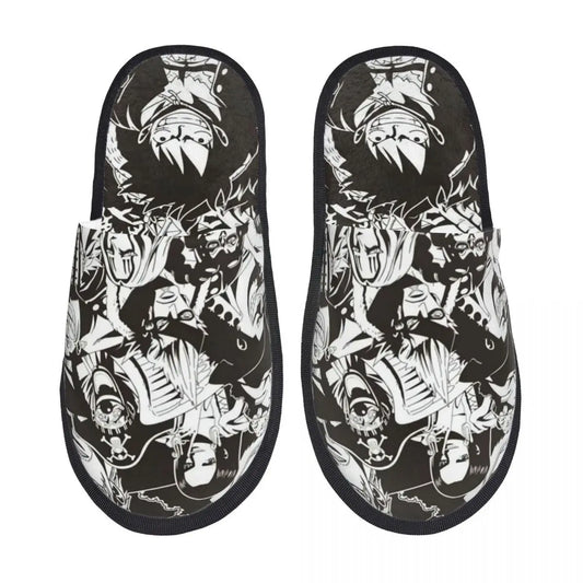 One Piece-pantoffels - ontwerp met zwart-witportretten van de bemanning