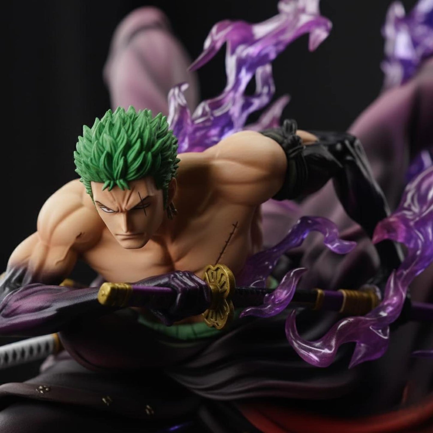 One Piece-figuur - Roronoa Zoro met speciale aanval (paarse effecten)